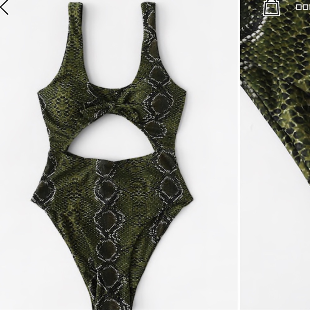 Snake print one piece swimsuit size small